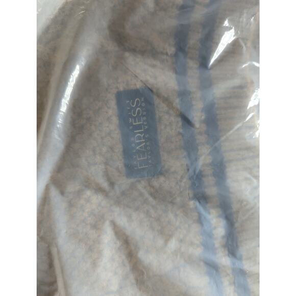 Taylor Swift Size XS S Cardigan Fearless New Sealed Swiftie Present Eras Tour - Picture 7 of 12